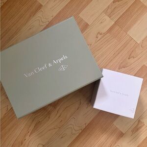 Van Cleef & Arpels Green and White Box Set